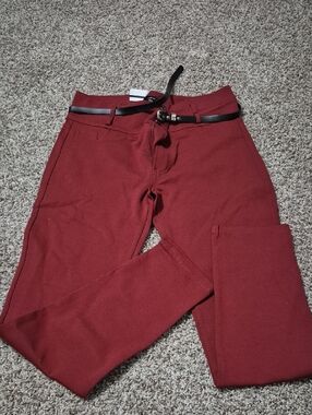 Men's Stretch Slim Fit Pants in Burgundy